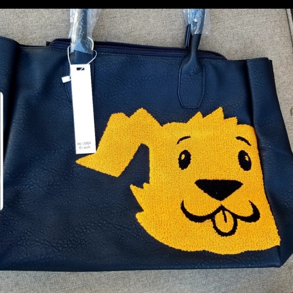 🌼 1 left! Vegan Leather Black Dog Tote - Picture 2 of 8